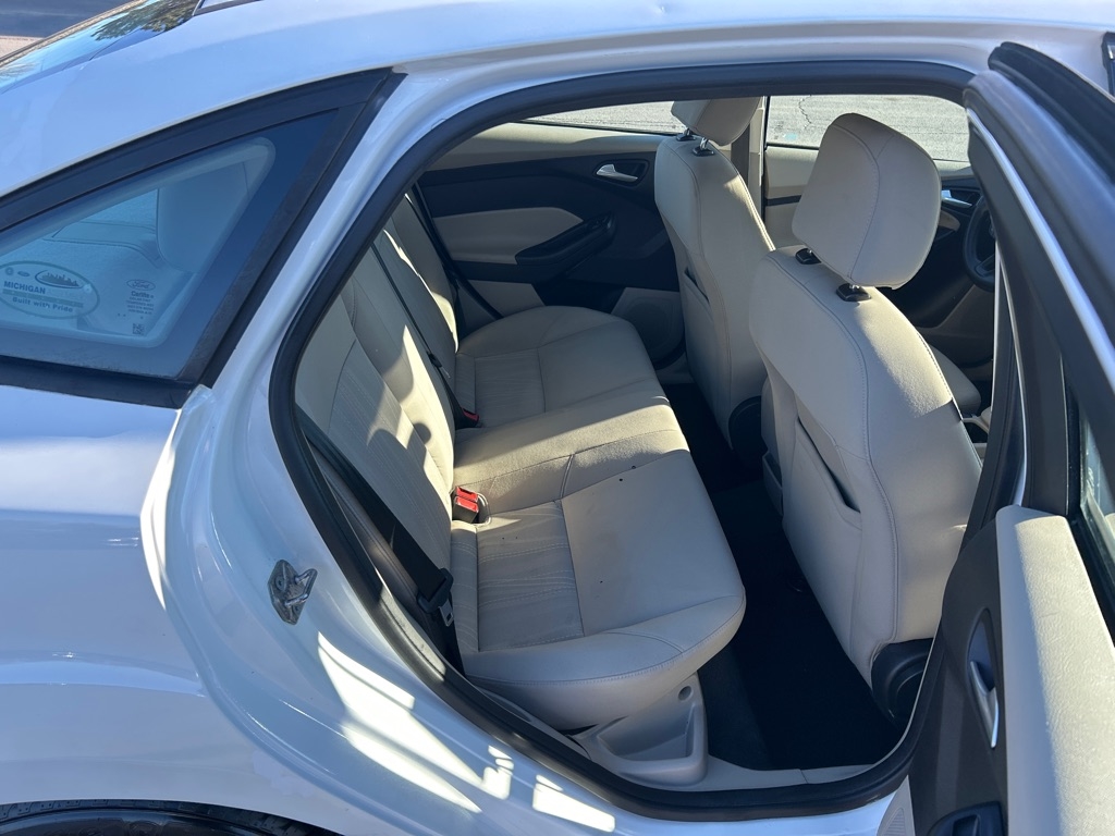 Ford Focus SE Sedan 2017