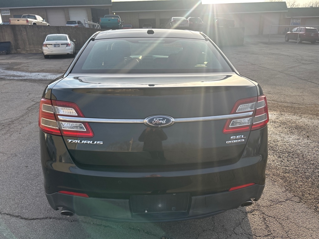 Ford Taurus SEL FWD 2014