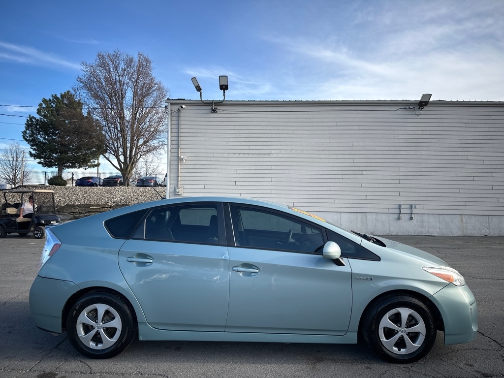 Toyota Prius Prius V 2012