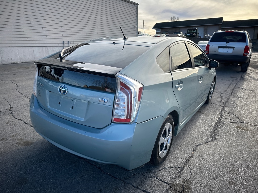 Toyota Prius Prius V 2012