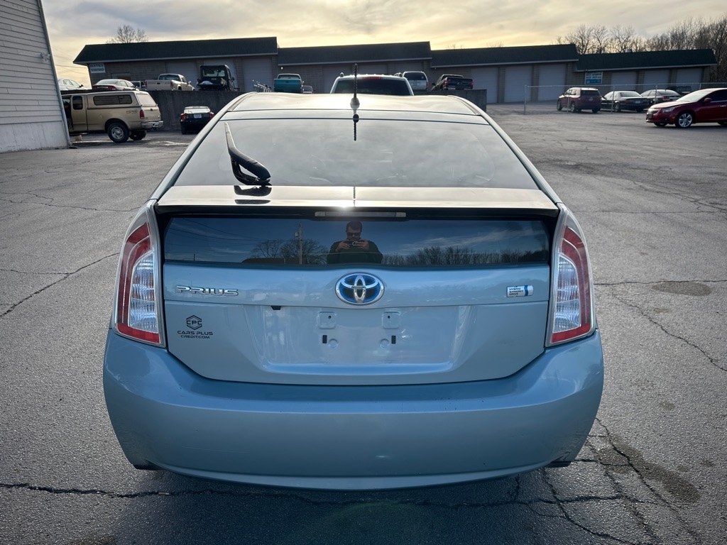Toyota Prius Prius V 2012
