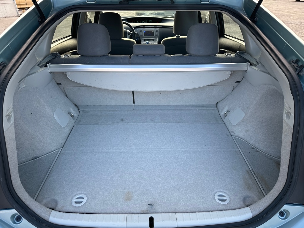 Toyota Prius Prius V 2012