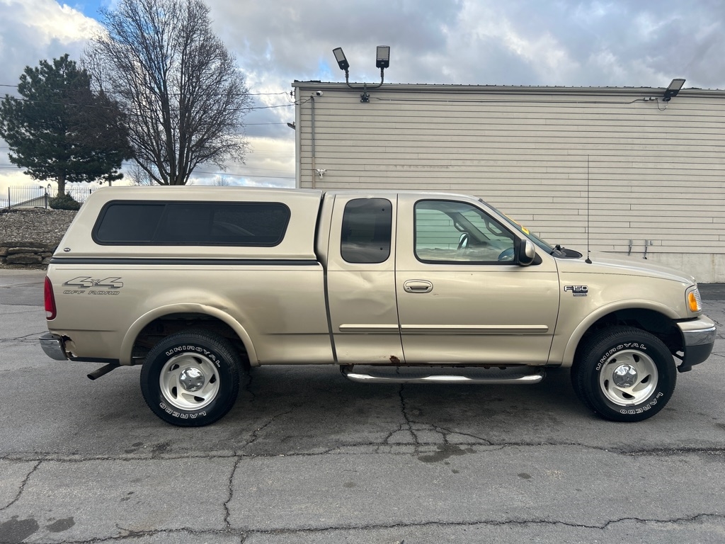 Ford F-150 WS SuperCab Short Bed 4WD 2000