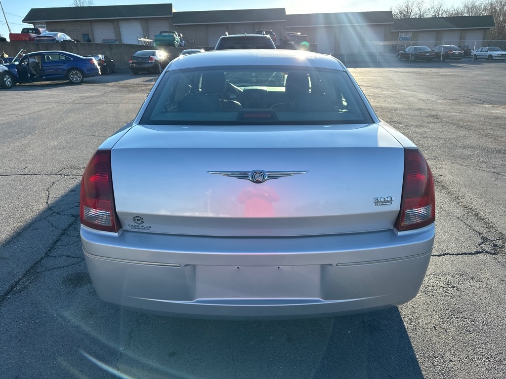 Chrysler 300 Touring 2005