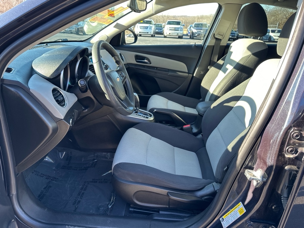 Chevrolet Cruze LS Auto 2015