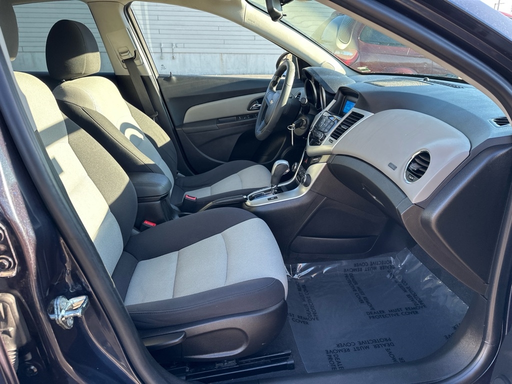 Chevrolet Cruze LS Auto 2015