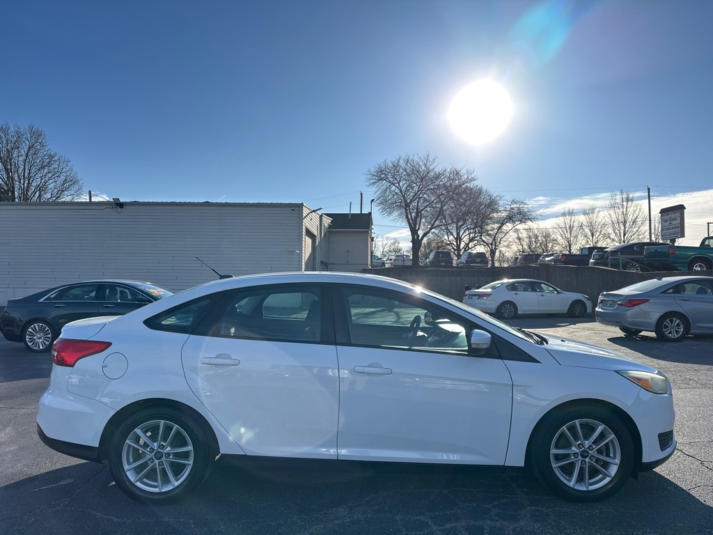 Ford Focus SE Sedan 2015