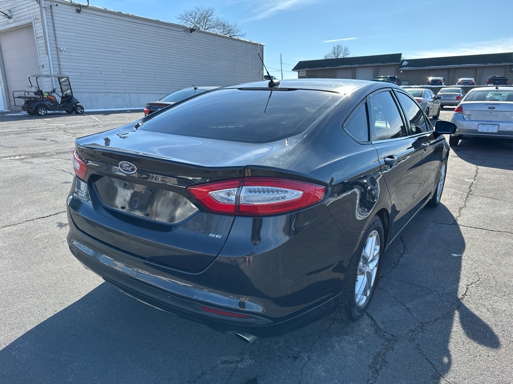 Ford Fusion SE 2013
