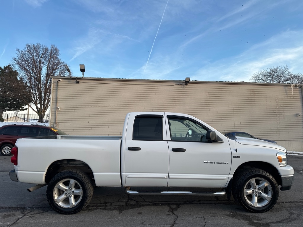 Dodge Ram 1500 SLT Quad Cab 4WD 2007