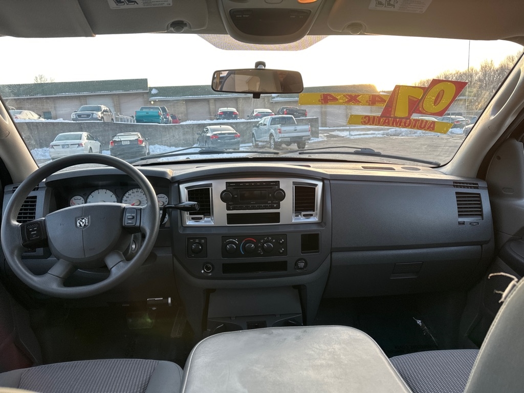 Dodge Ram 1500 SLT Quad Cab 4WD 2007