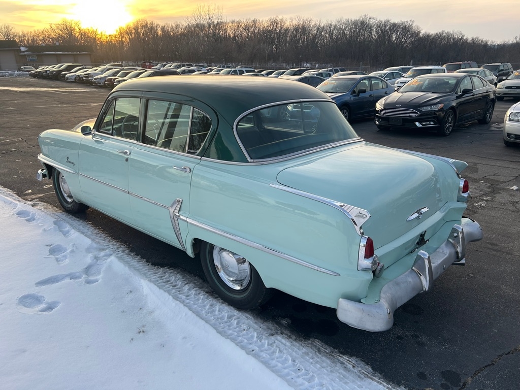 Plymouth Savoy  1954
