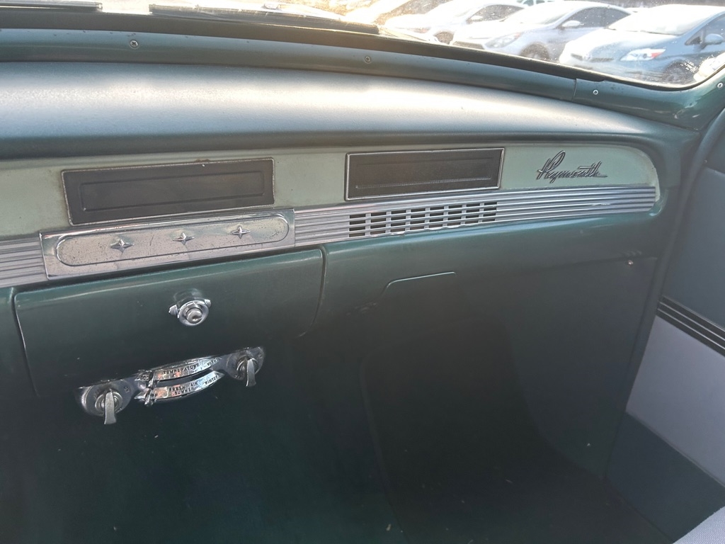 Plymouth Savoy  1954