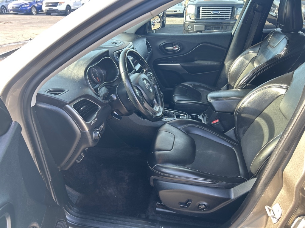 Jeep Cherokee Latitude Plus 4WD 2019