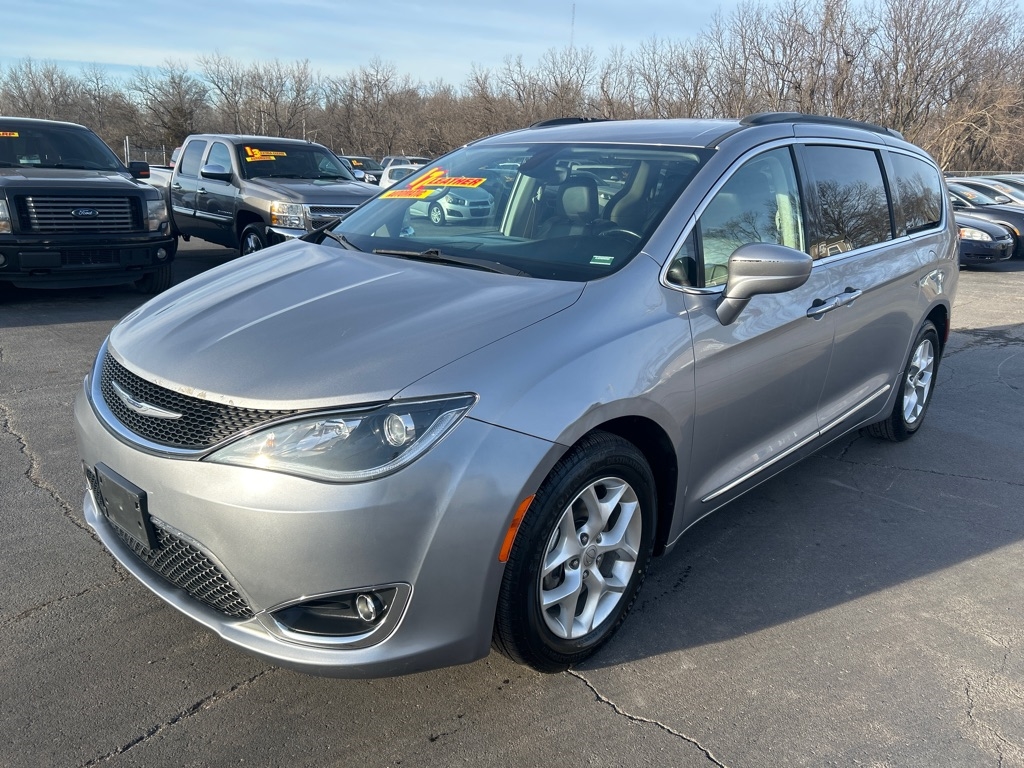 Chrysler Pacifica Touring-L 2017
