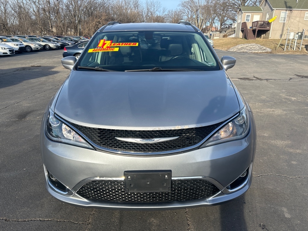 Chrysler Pacifica Touring-L 2017