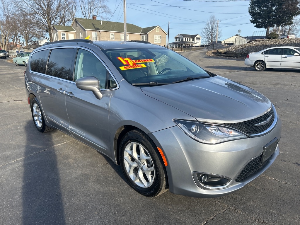 Chrysler Pacifica Touring-L 2017