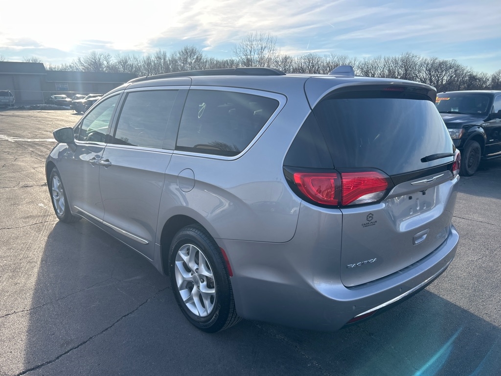 Chrysler Pacifica Touring-L 2017