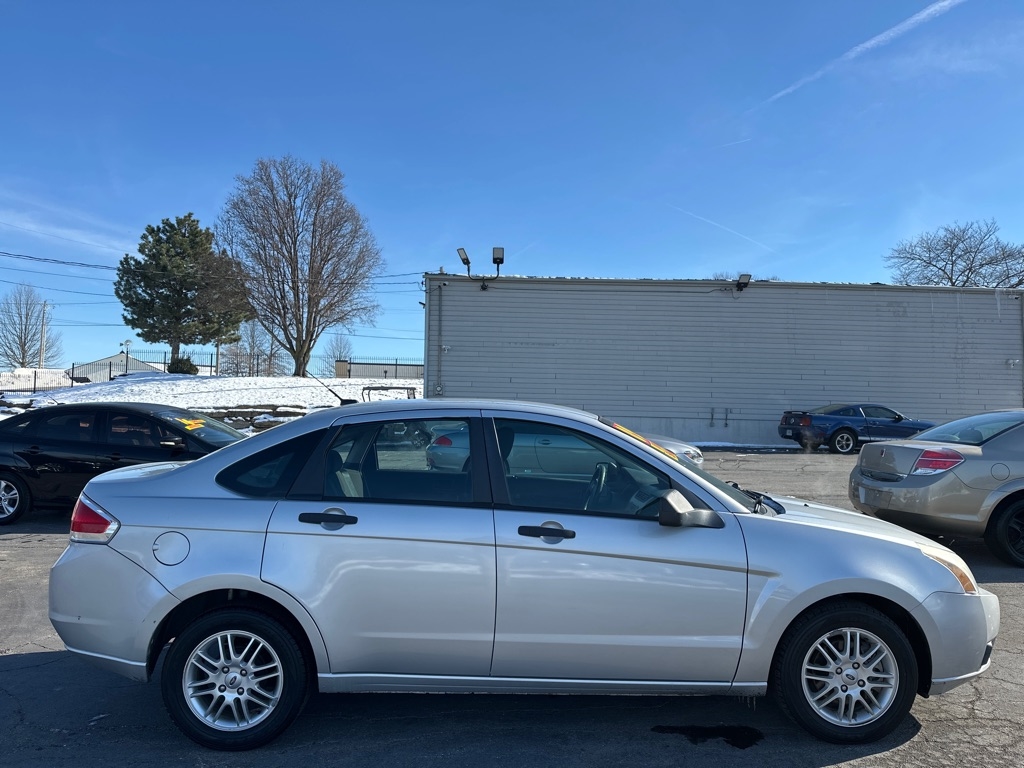 Ford Focus SE Sedan 2009