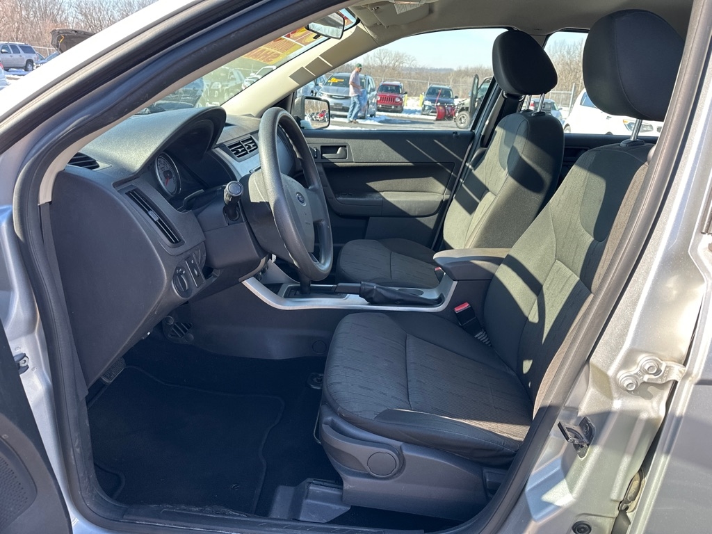Ford Focus SE Sedan 2009