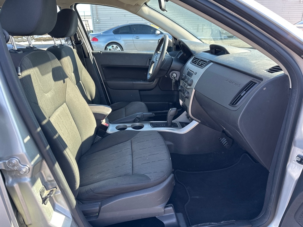 Ford Focus SE Sedan 2009