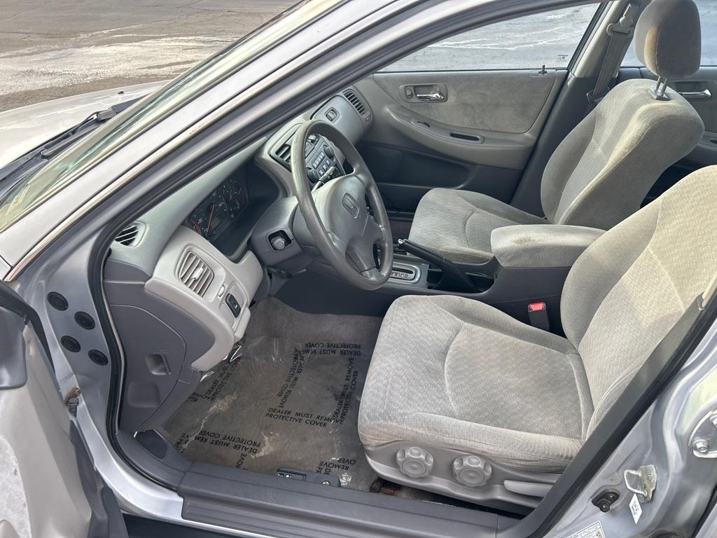 Honda Accord LX sedan 2001