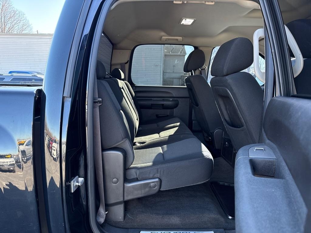 Chevrolet Silverado 1500 LT Crew Cab 4WD 2012