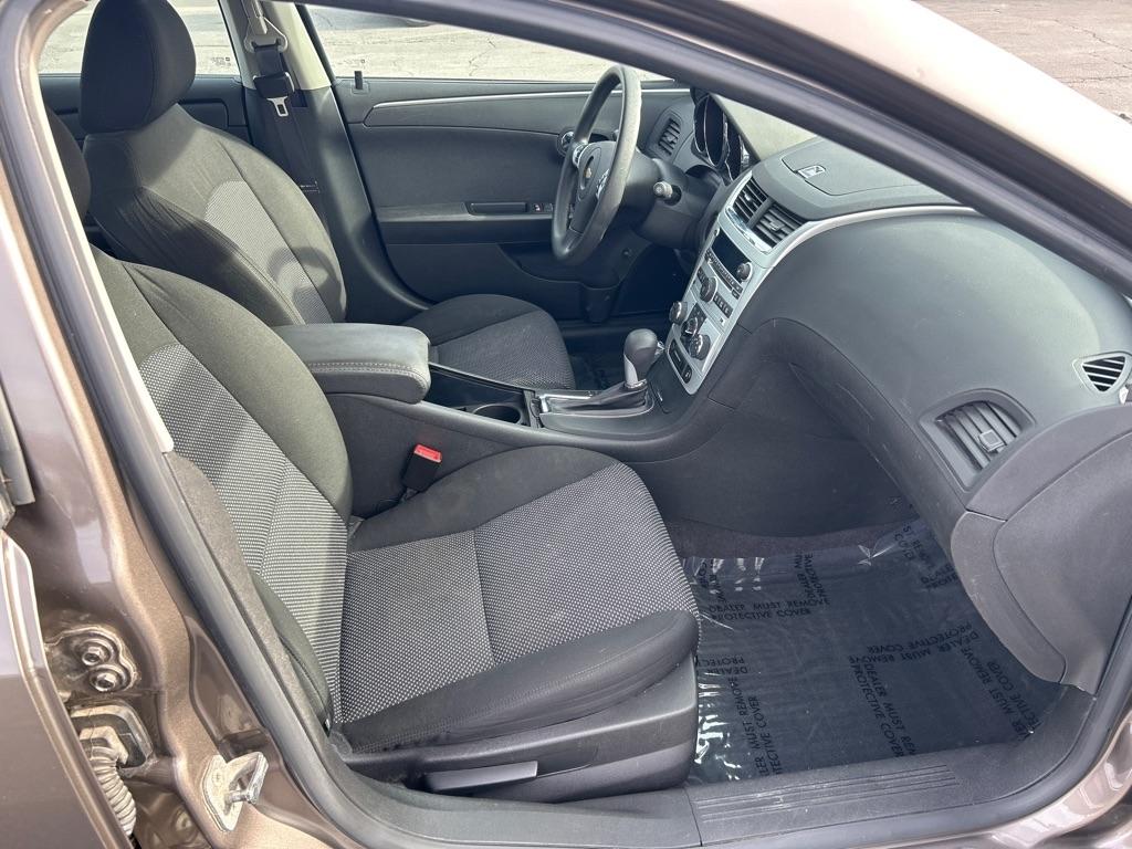 Chevrolet Malibu 1LT 2012