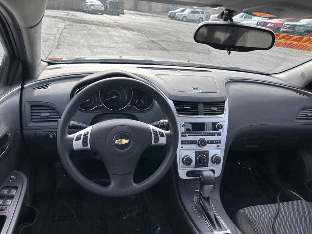 Chevrolet Malibu 1LT 2012