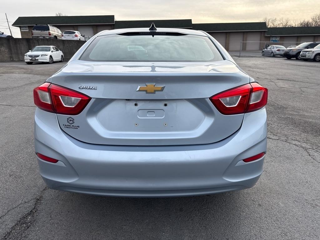 Chevrolet Cruze LS Auto 2018