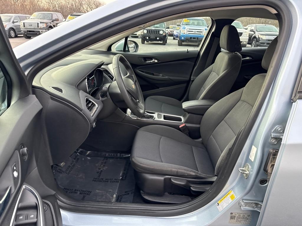 Chevrolet Cruze LS Auto 2018