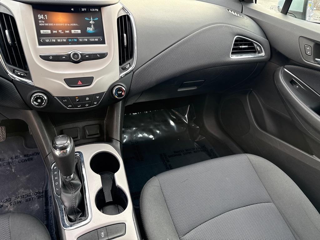 Chevrolet Cruze LS Auto 2018