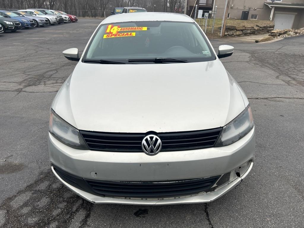 Volkswagen Jetta SE 2011