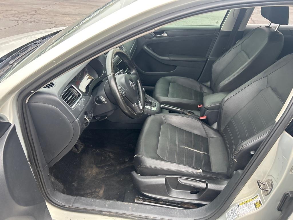 Volkswagen Jetta SE 2011