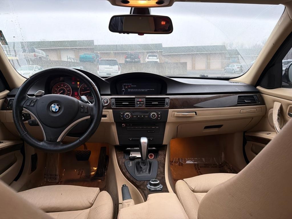 BMW 3-Series 328i 2009