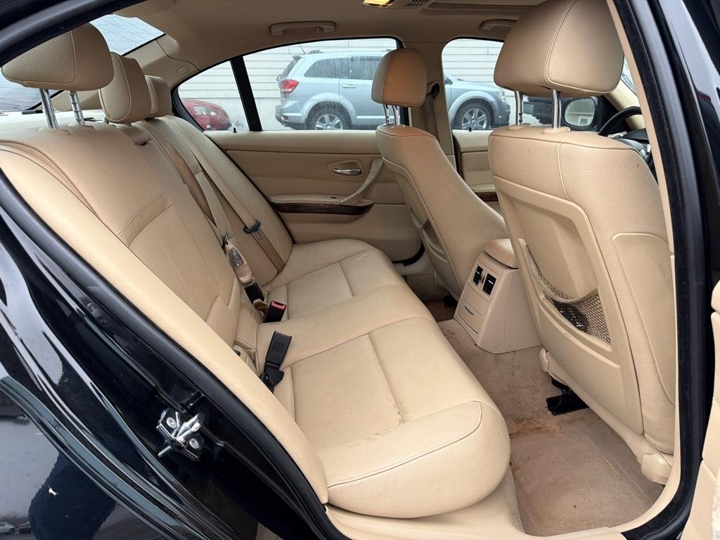 BMW 3-Series 328i 2009