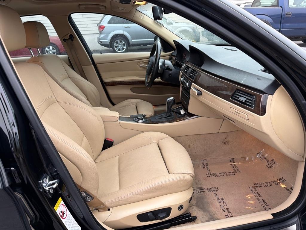 BMW 3-Series 328i 2009