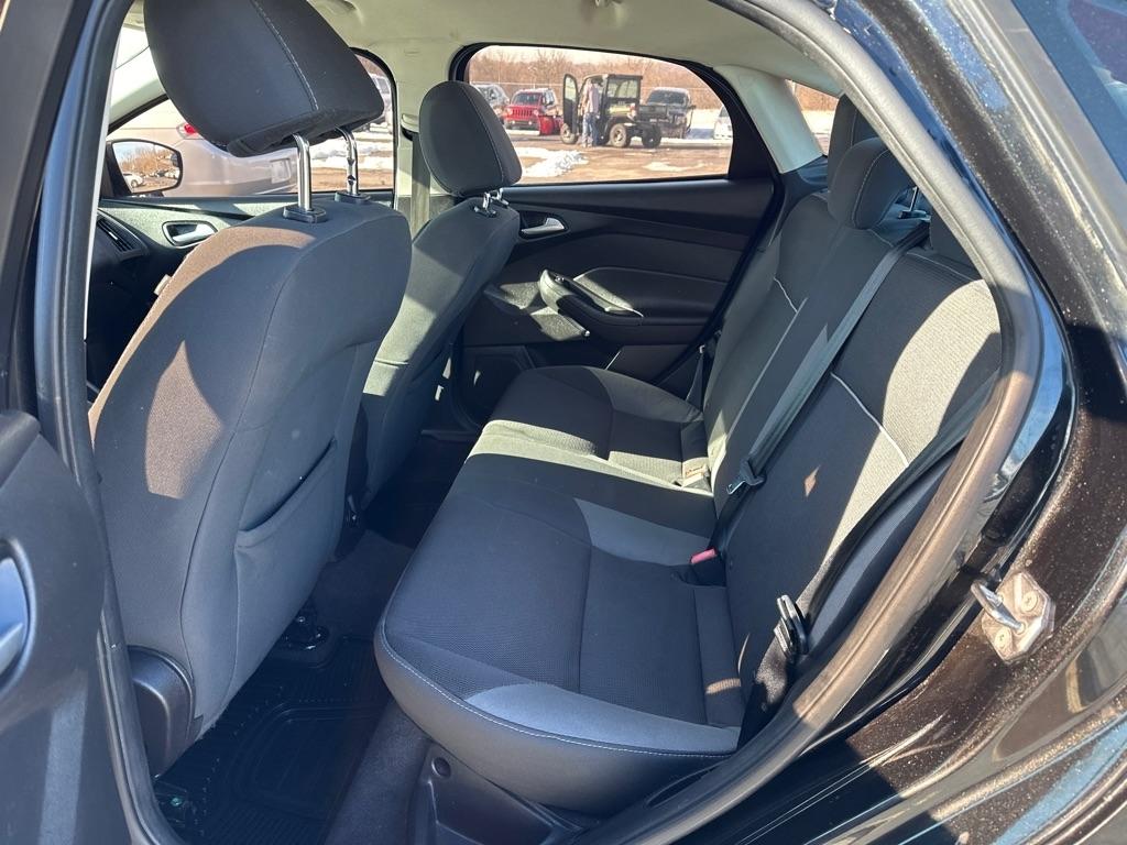 Ford Focus SE Sedan 2014