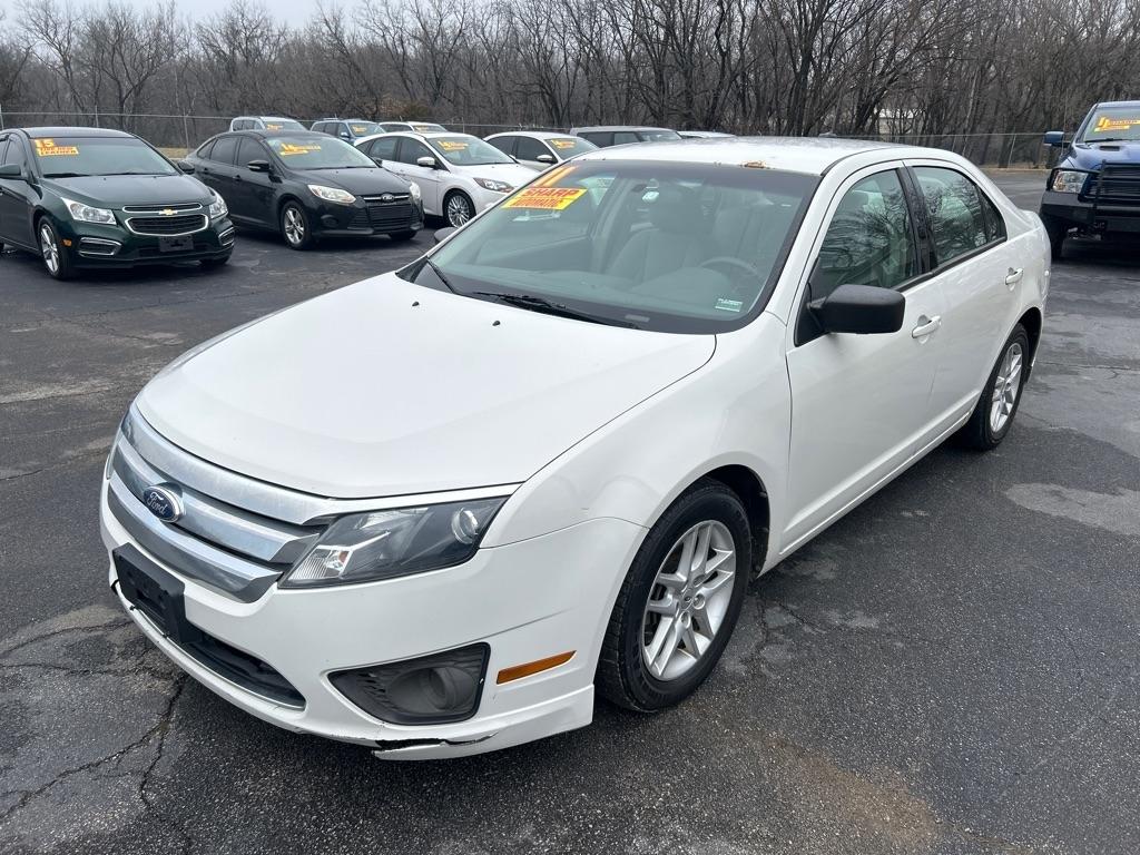 Ford Fusion I4 S 2011