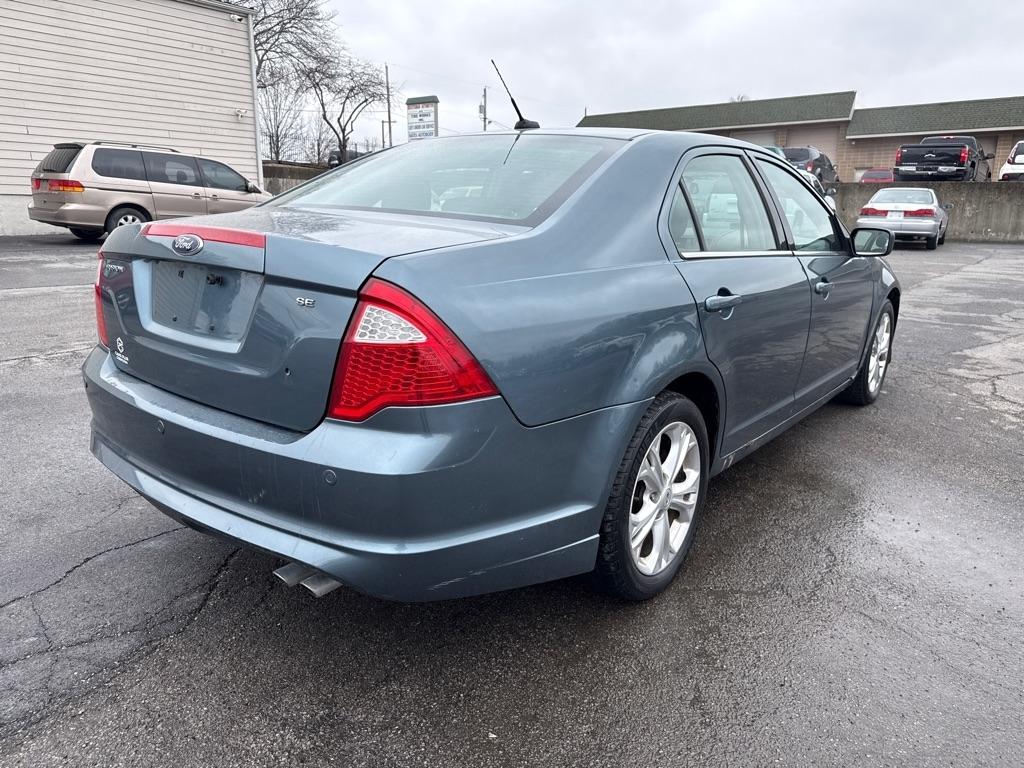 Ford Fusion SE 2012
