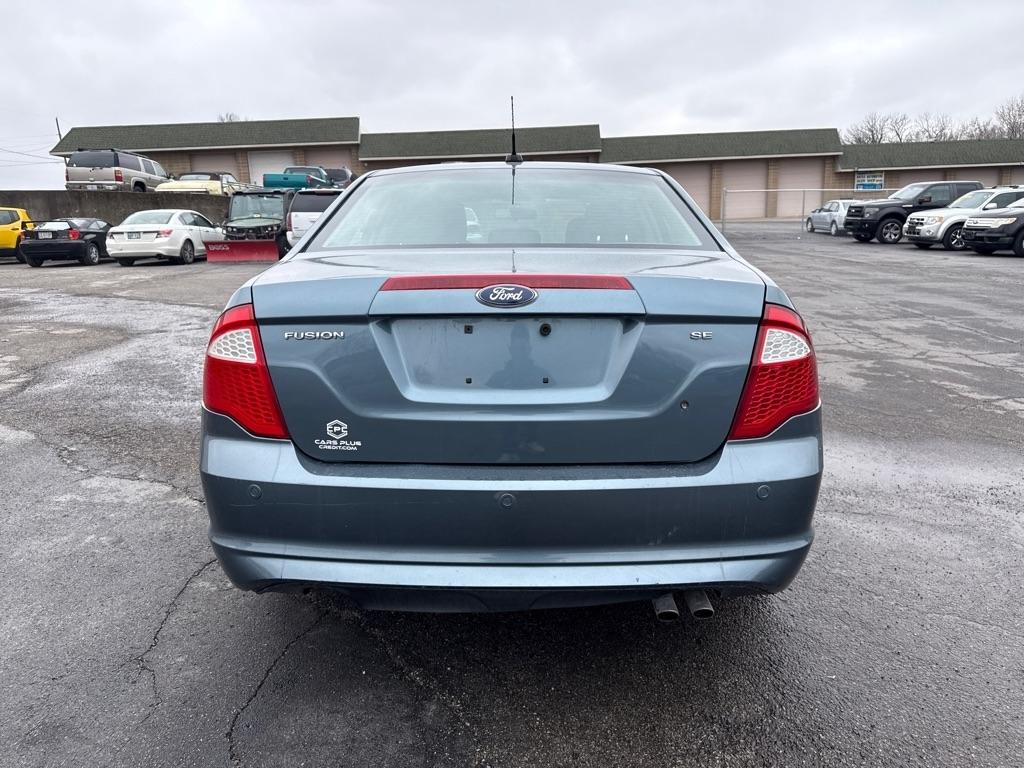 Ford Fusion SE 2012