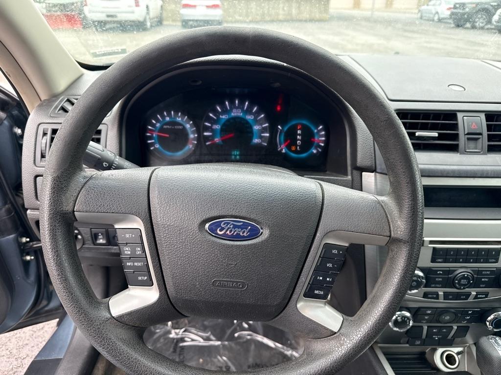 Ford Fusion SE 2012