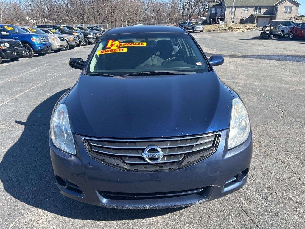 Nissan Altima  2012