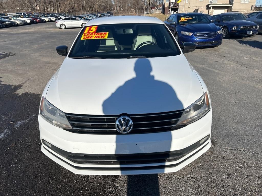 Volkswagen Jetta SE 6A 2015
