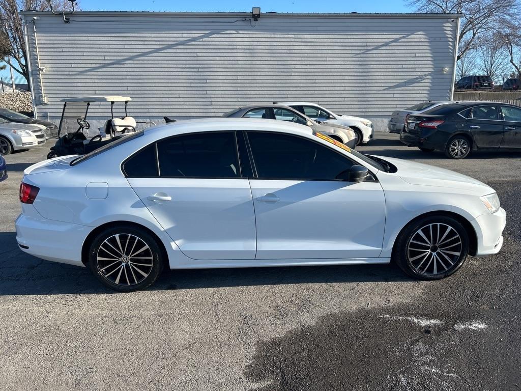 Volkswagen Jetta SE 6A 2015