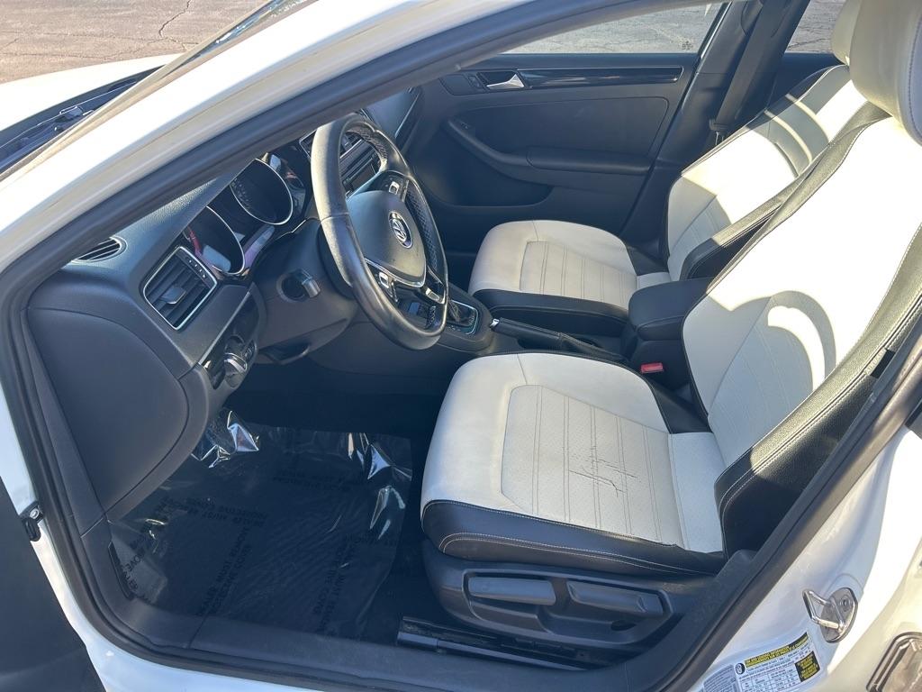 Volkswagen Jetta SE 6A 2015