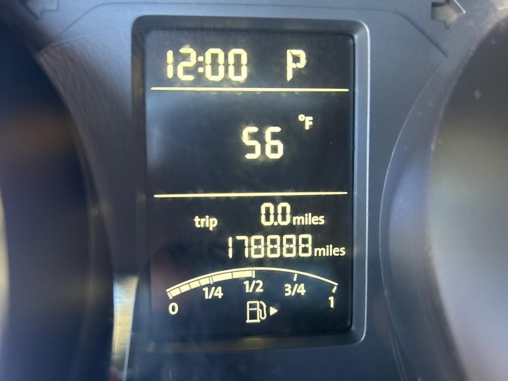 Volkswagen Jetta SE 6A 2015