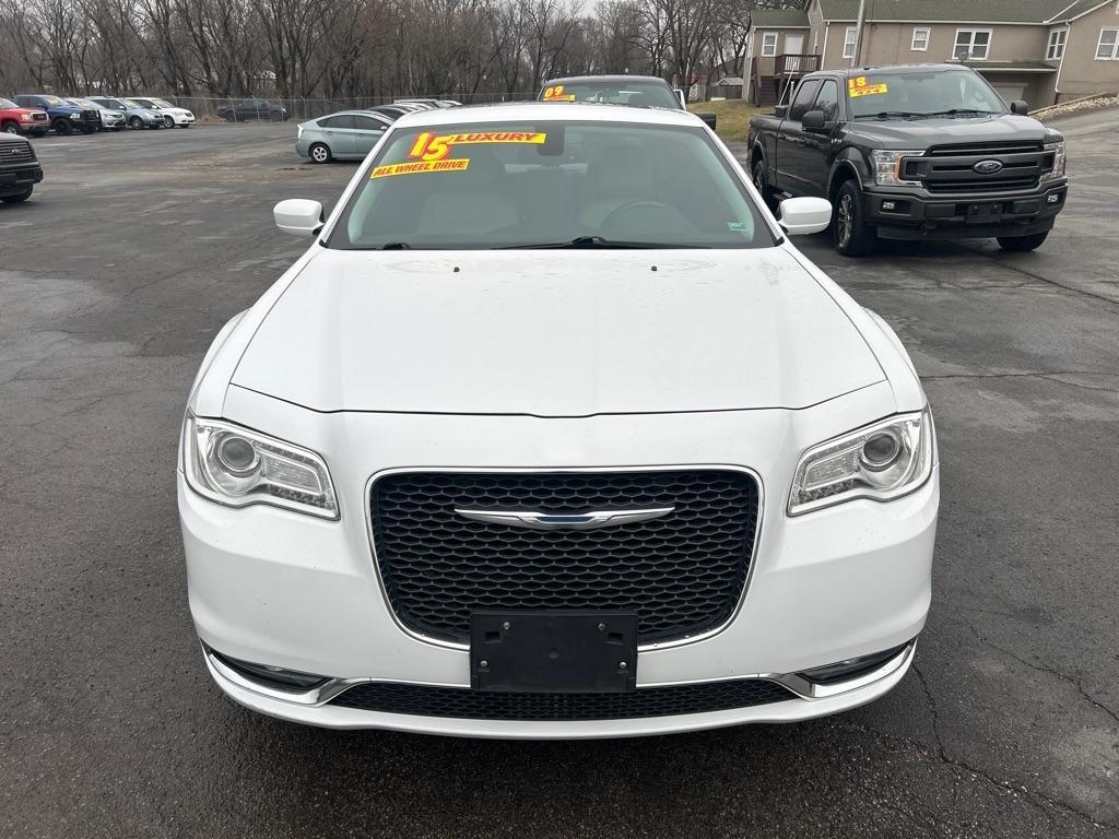 Chrysler 300 Limited AWD 2015