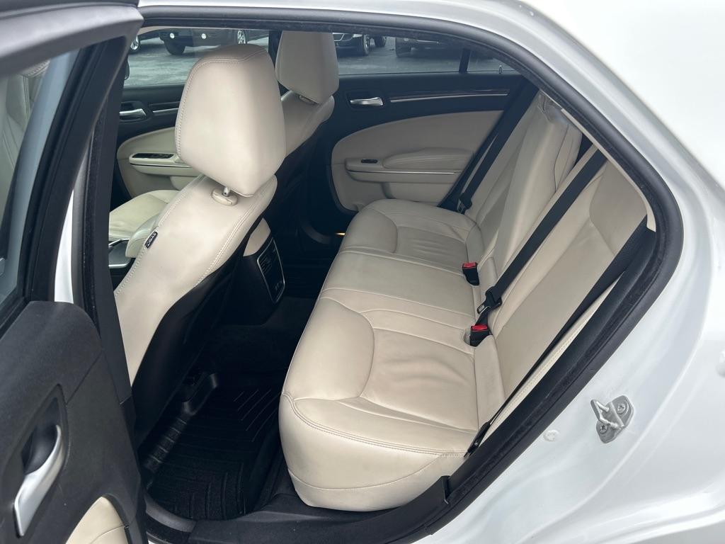 Chrysler 300 Limited AWD 2015