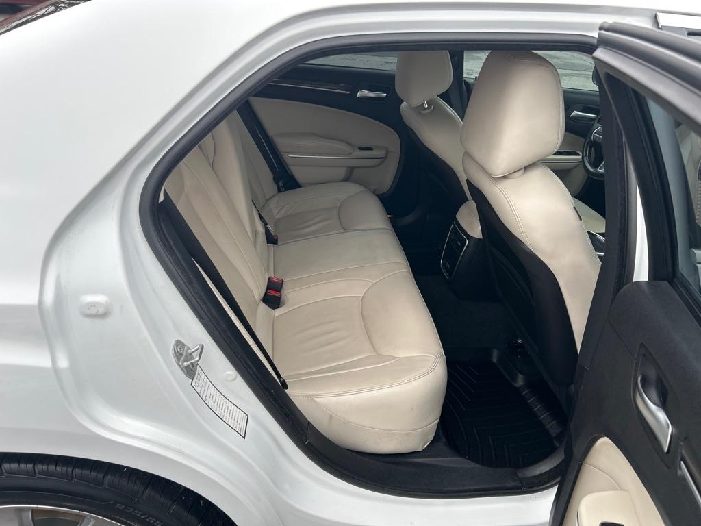 Chrysler 300 Limited AWD 2015