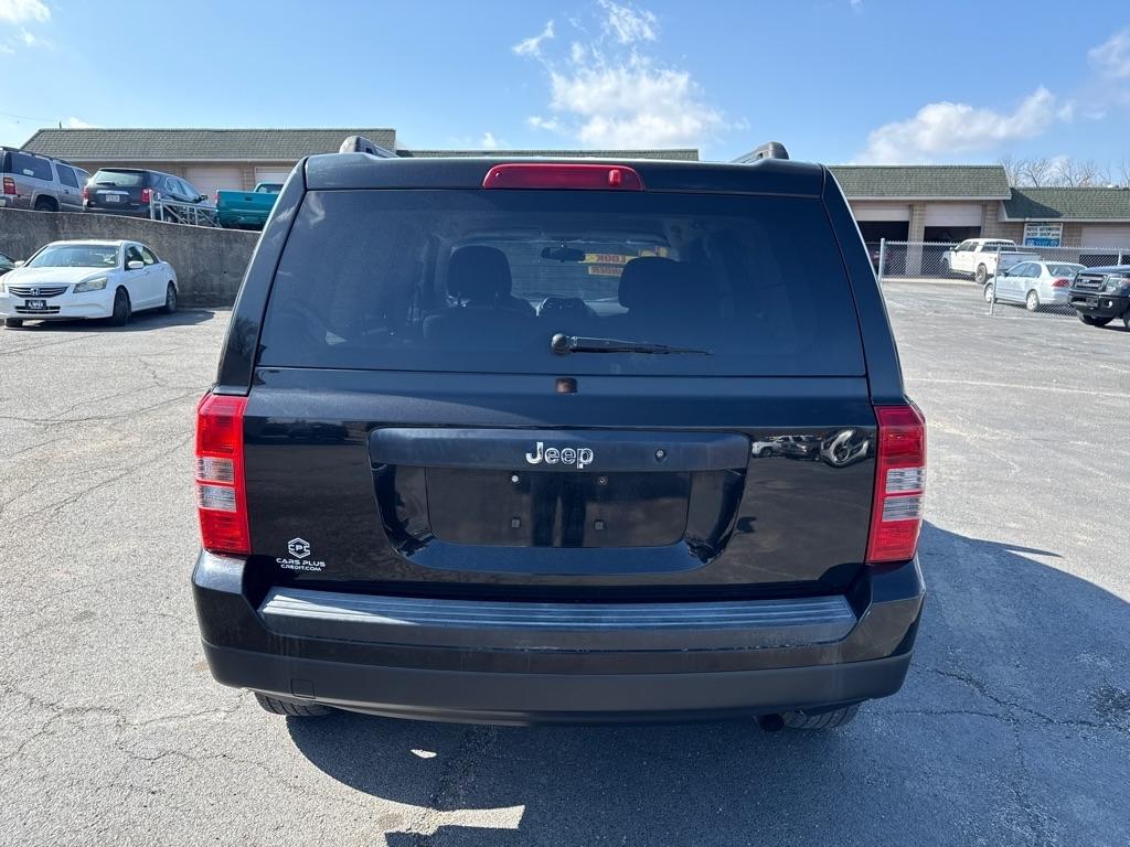 Jeep Patriot Sport 2WD 2012